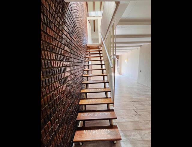 2 BEDROOM TOWNHOUSE FOR SALE IN THE HILL